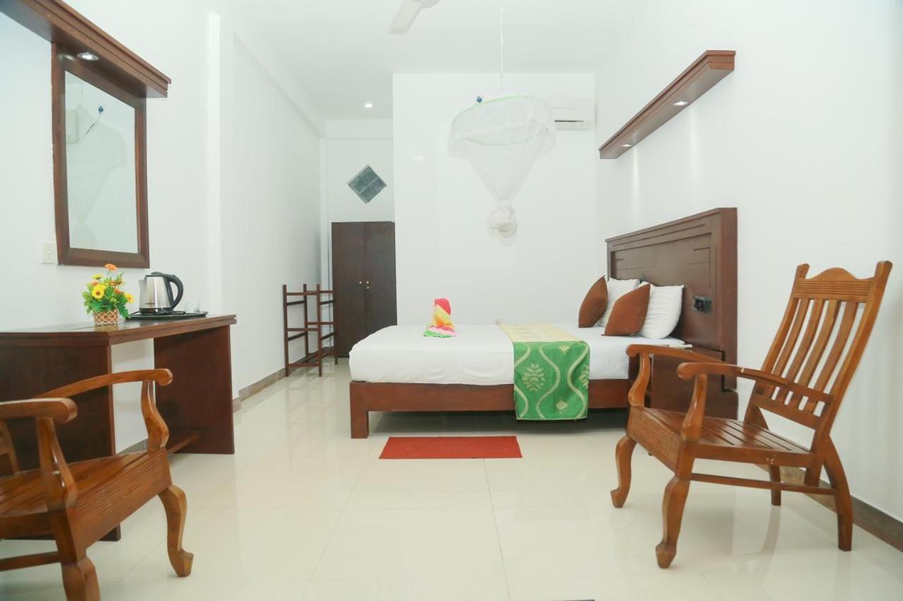 Suwa Arana Resort Mirissa Buitenkant foto