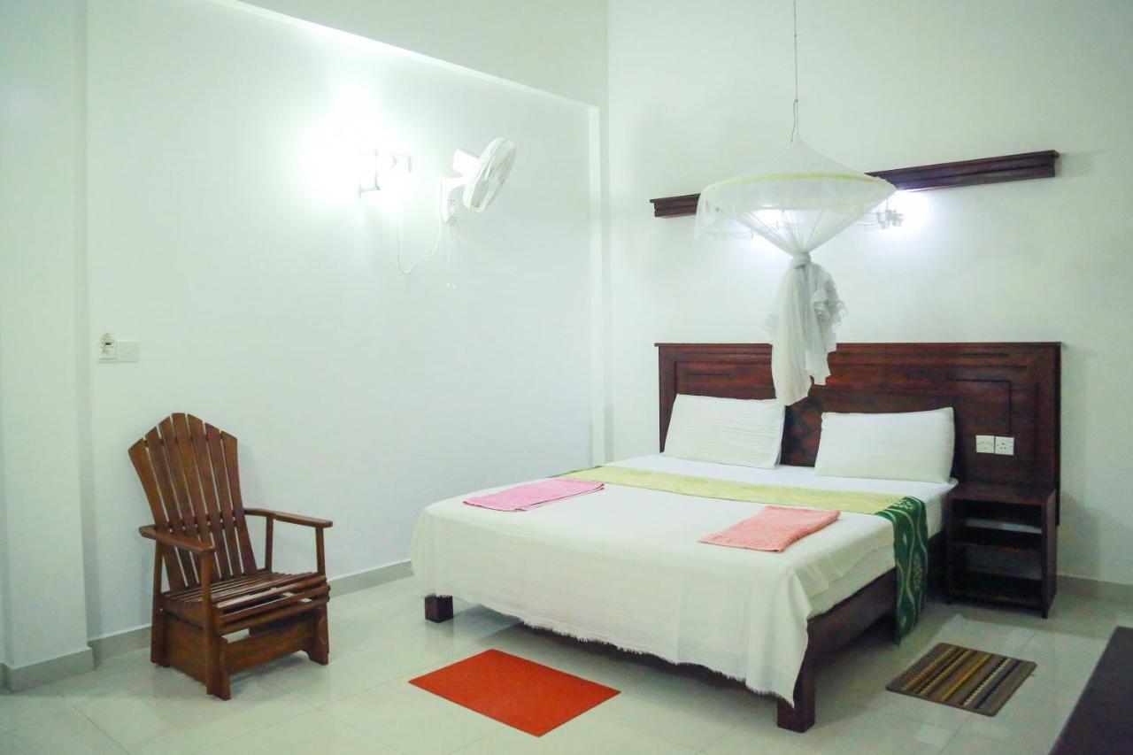 Suwa Arana Resort Mirissa Buitenkant foto