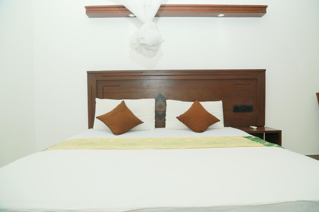 Suwa Arana Resort Mirissa Buitenkant foto